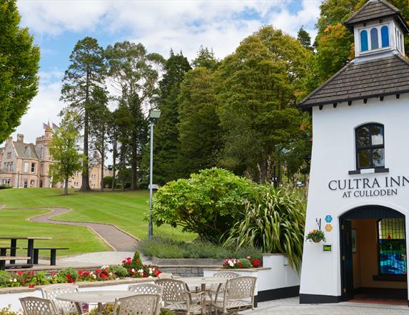 External view of the Cultra Inn