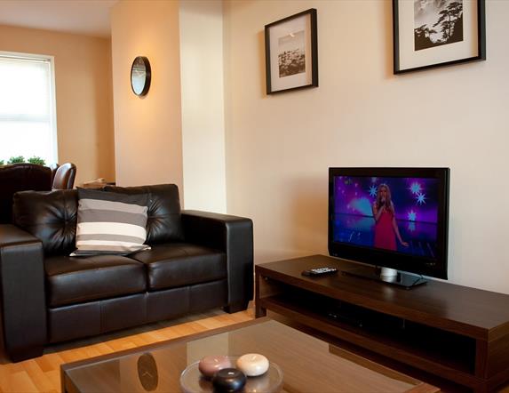 Open plan living room dining area