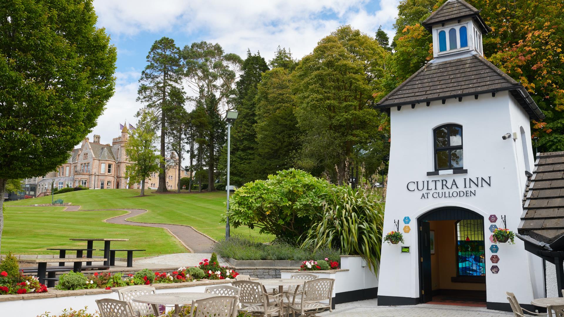 The Cultra Inn