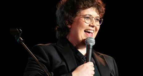 Emer Maguire comedian