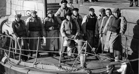 Sir Samuel Kelly Lifeboat crew