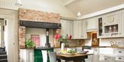 Kitchen dining