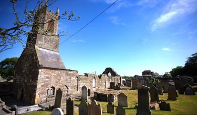 a photograph of a graveyard