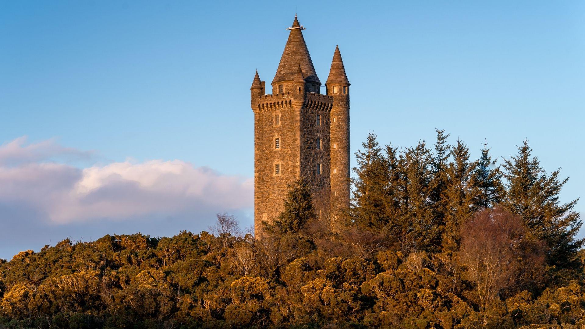 a photo of scrabo tower