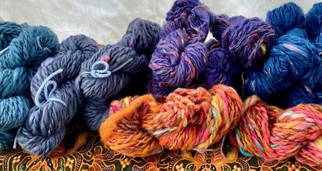 A photo of coloured wool