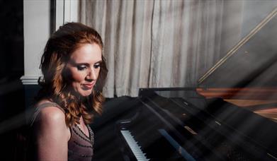 Sarah Beth Briggs concert pianist