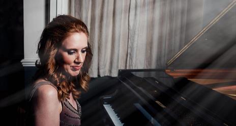 Sarah Beth Briggs concert pianist